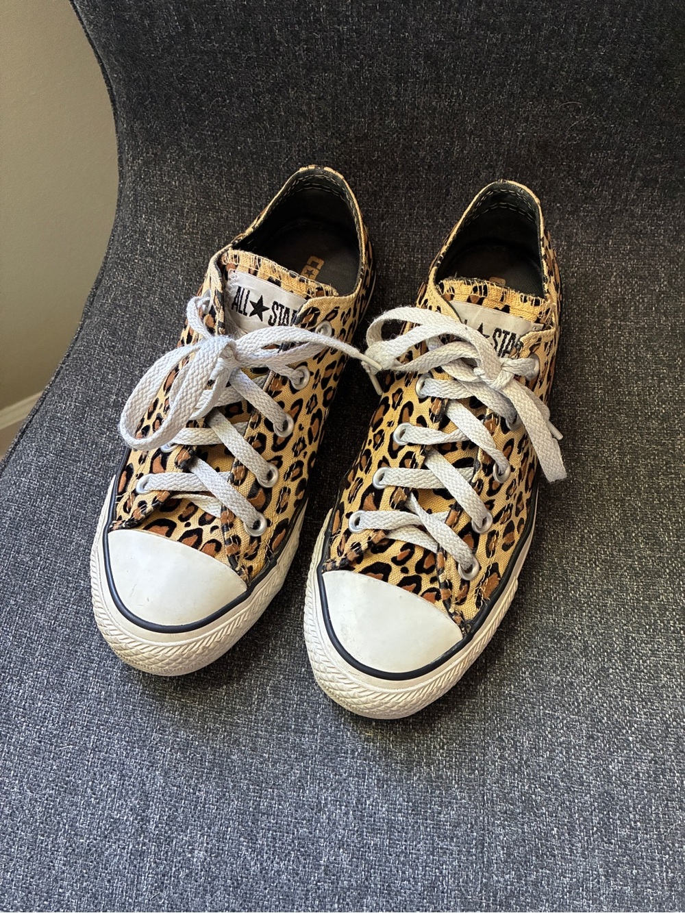 Vtg Converse All Star Leopard Print Low Top Sneakers Women’s 6 / Men’s 4
